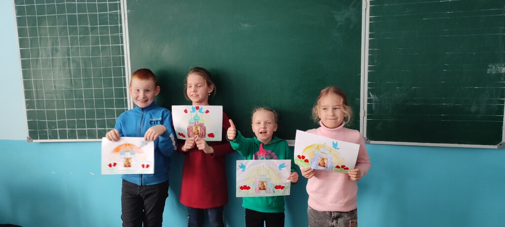 Для воспитанников младшей и средней группы прошел  урок, посвященный празднику Торжества Православия